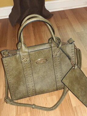 Brand New Dasein Green, Gold Studded Convertible Shoulder or Handle Handbag!